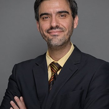 Alberto Alonso de Linaje